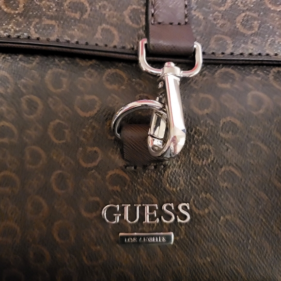Guess handbag - Picture 3 of 8